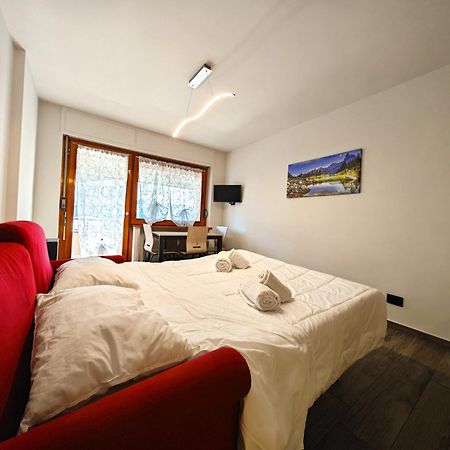 Hostdomus - City Center Apartment Colle Colle Sestriere Eksteriør bilde