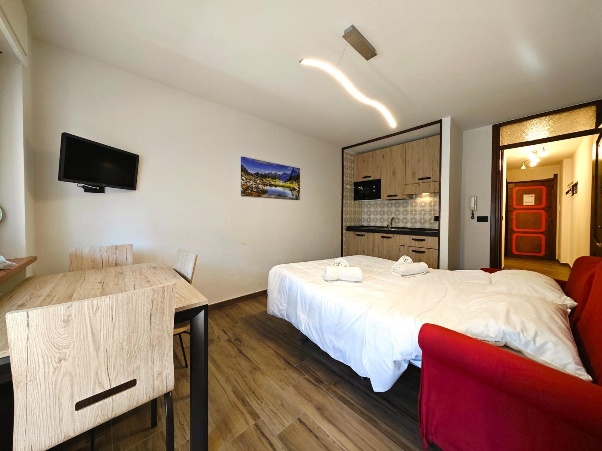 Hostdomus - City Center Apartment Colle Colle Sestriere Eksteriør bilde