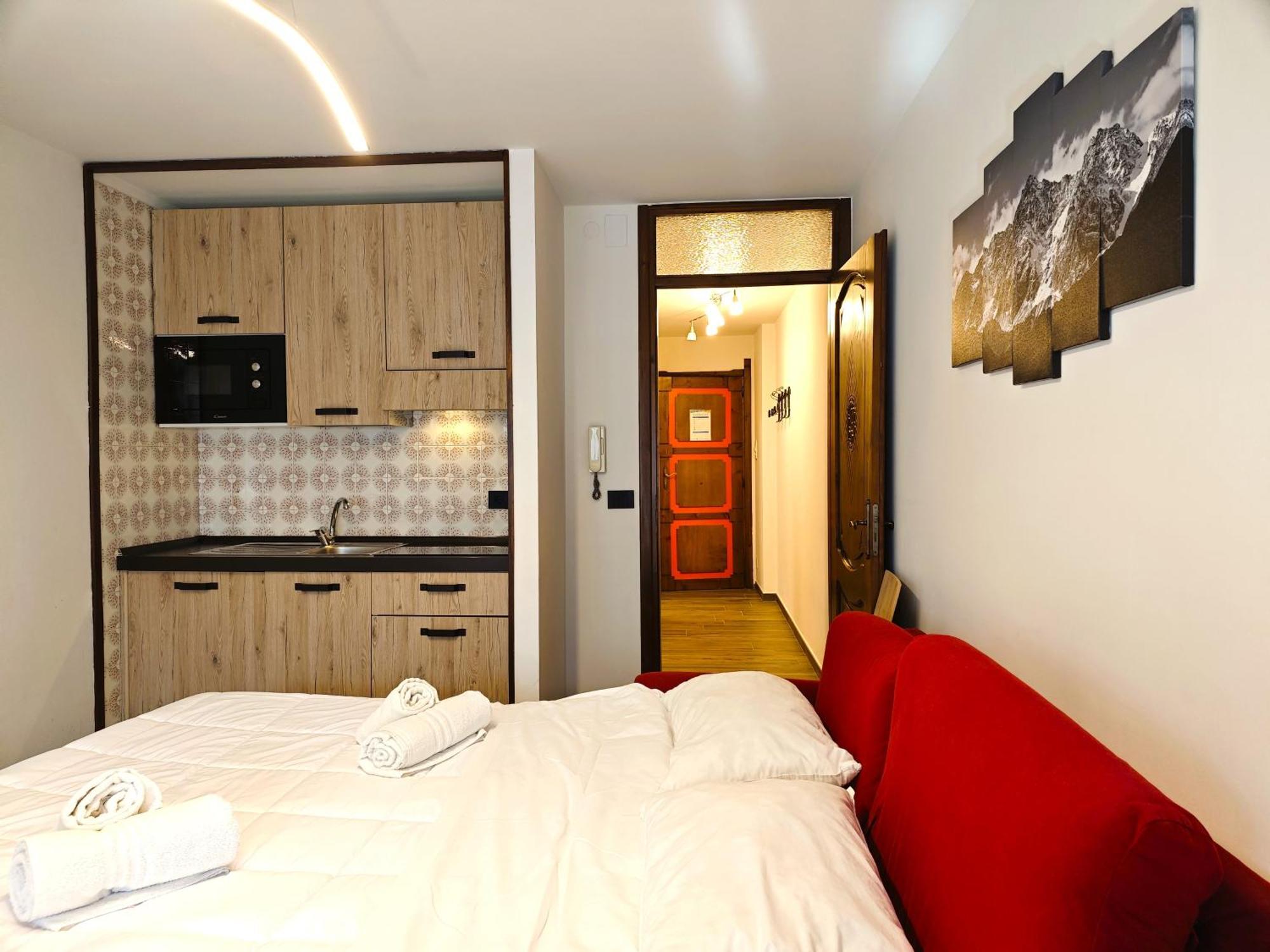 Hostdomus - City Center Apartment Colle Colle Sestriere Eksteriør bilde