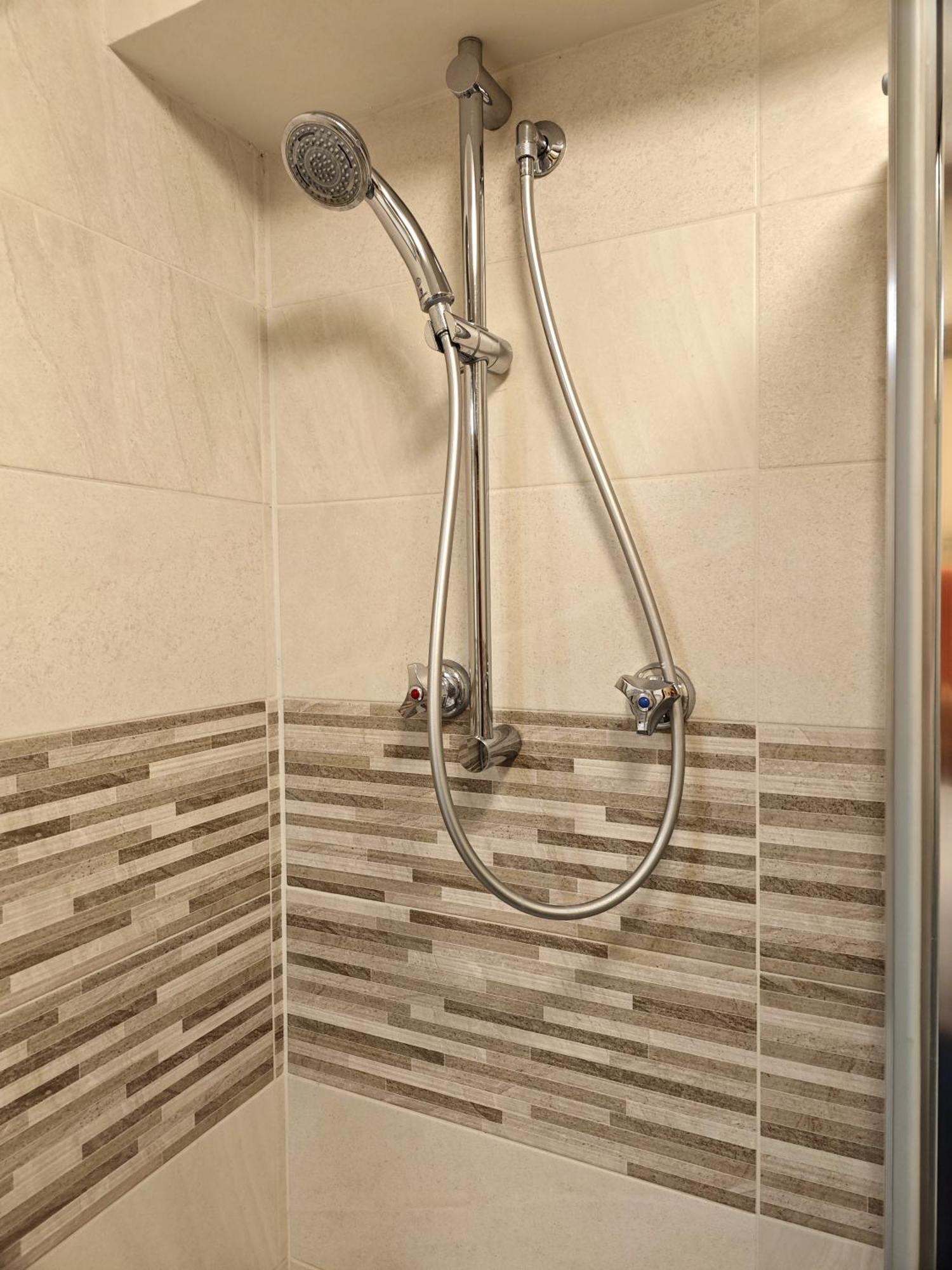 Hostdomus - City Center Apartment Colle Colle Sestriere Eksteriør bilde